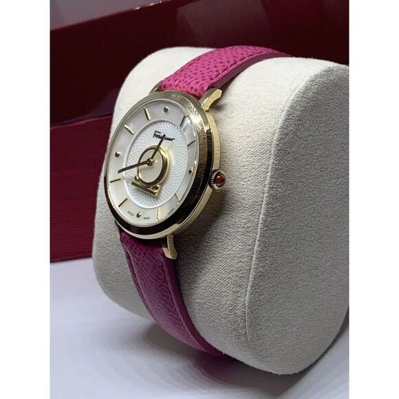 Ferragamo Women Pink Leather Analog White Dial Quartz Watch with Winder BL152 - Picture 4 of 12